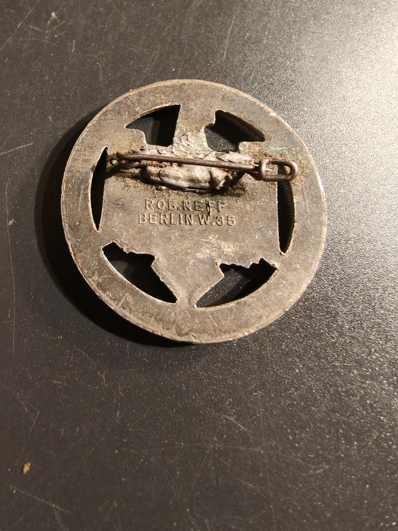 老王徽章第156期 德三1938体操与运动节证章 