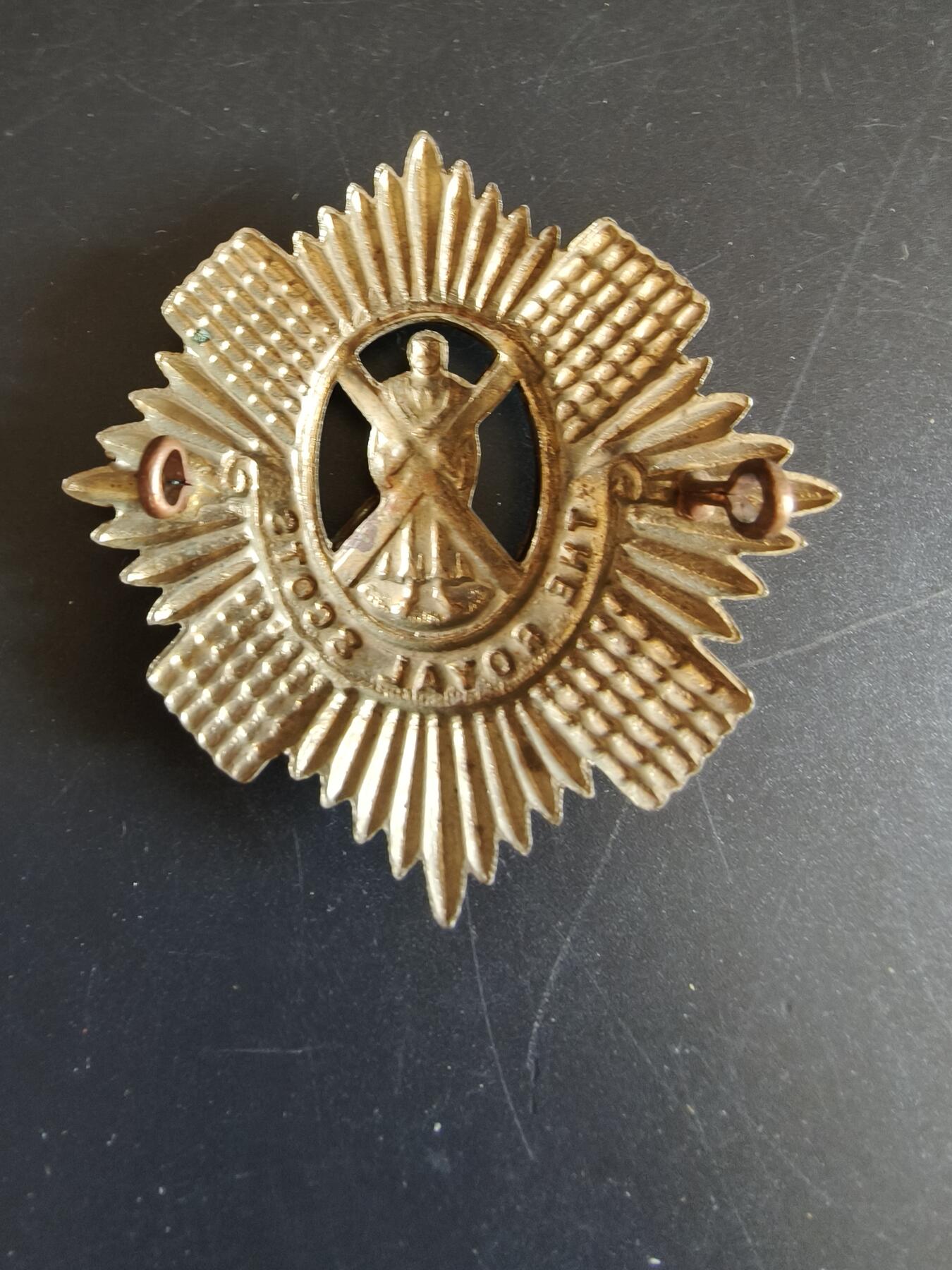 老王徽章第156期 英国皇家苏格兰步兵团帽徽     一战时期 