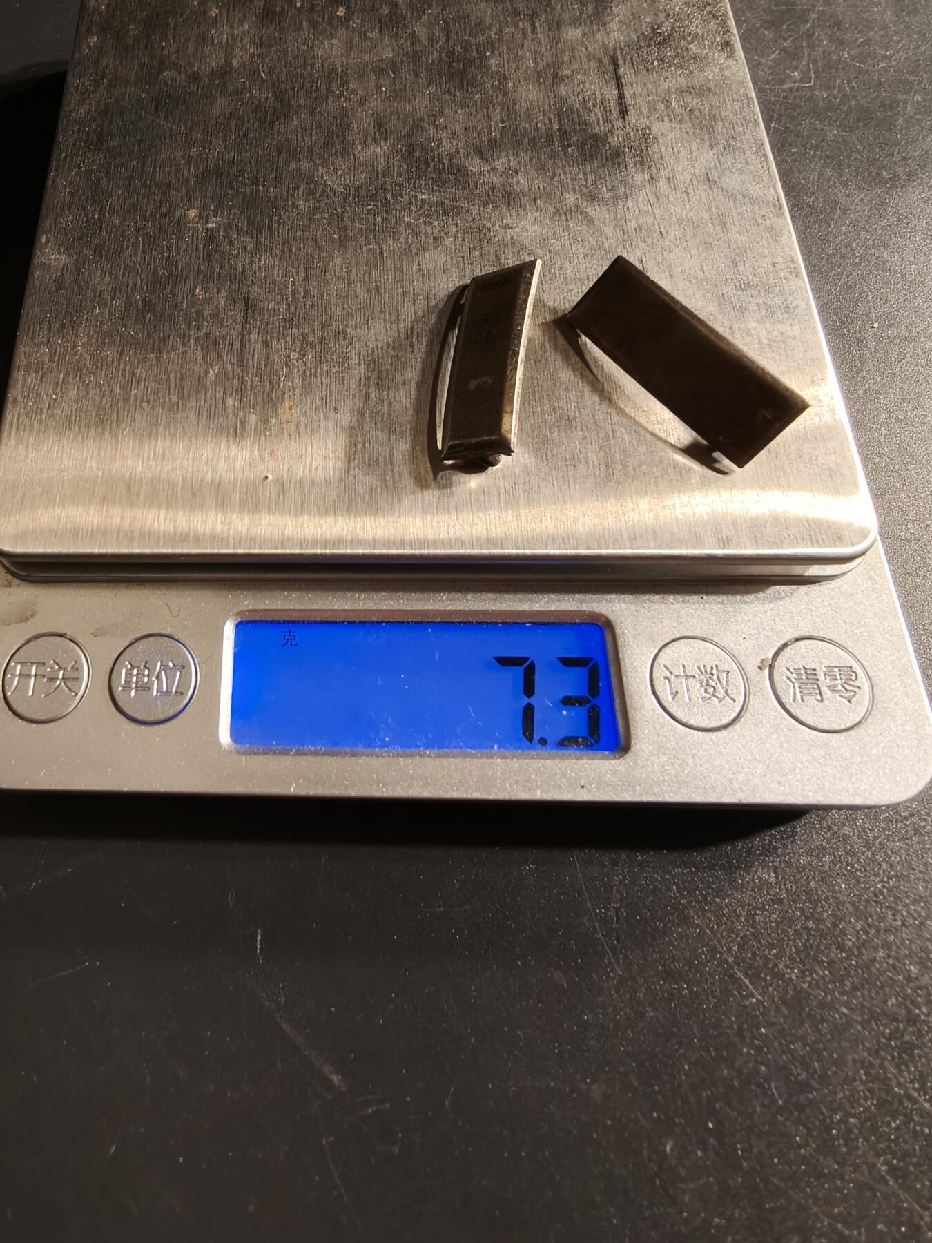 老王徽章第156期  美国陆军中尉军衔标志一组2枚     不同版本   925银    二战时期会横针版    7.3g 