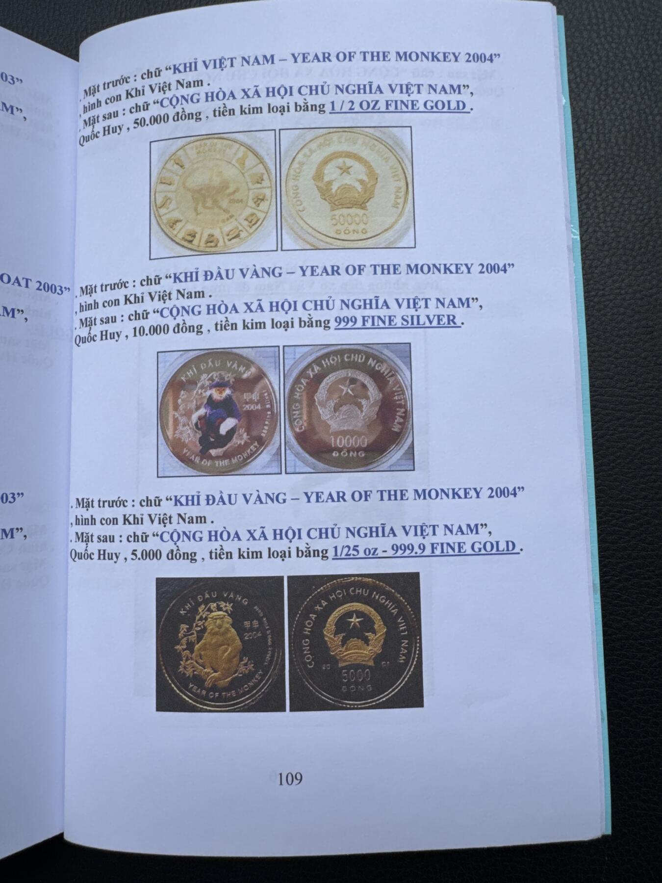 桂P钱币文化工作室拍卖第四十四期 越南钱币目录两本，内容很丰富