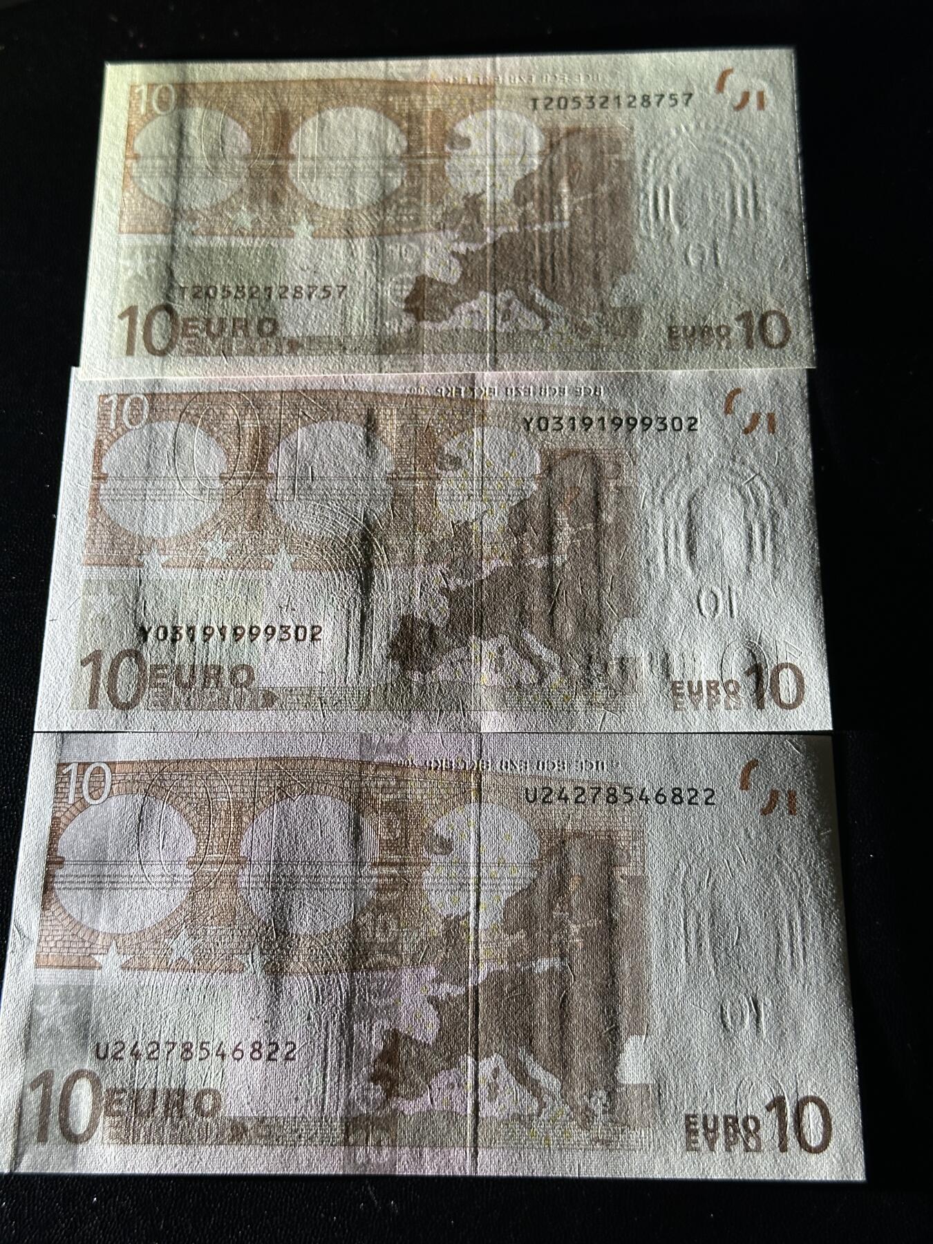 《外钞收藏家》第五百七十五期（本期精选丰富品种好货、欢迎参加）（本平台长期征集拍品、欢迎藏友们联系合作） 一签10欧元三张一起 全新UNC 爱尔兰、希腊、法国3个版本