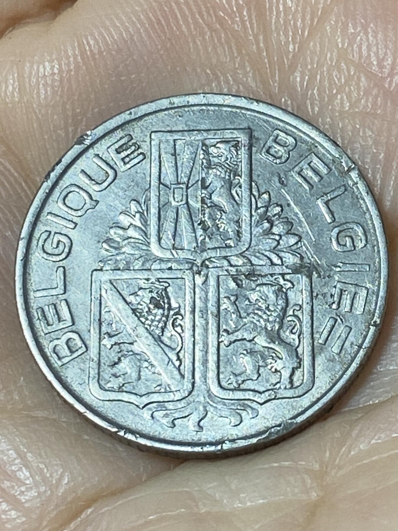 2025年第一百一十场(总第一百三十六场）外国好品散币(免佣金) 比利时🇧🇪1939年1法郎(利奥波德三世时期，左法语右荷语版)