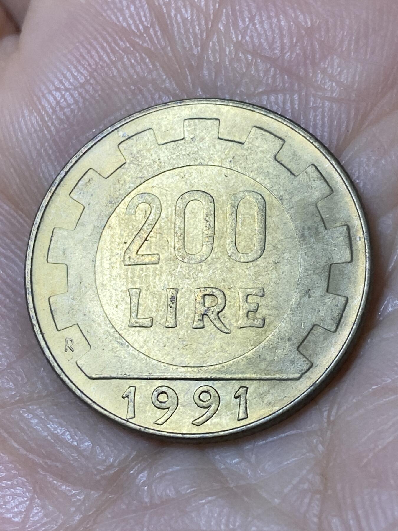 2025年第一百一十场(总第一百三十六场）外国好品散币(免佣金) 意大利🇮🇹1991年200里拉