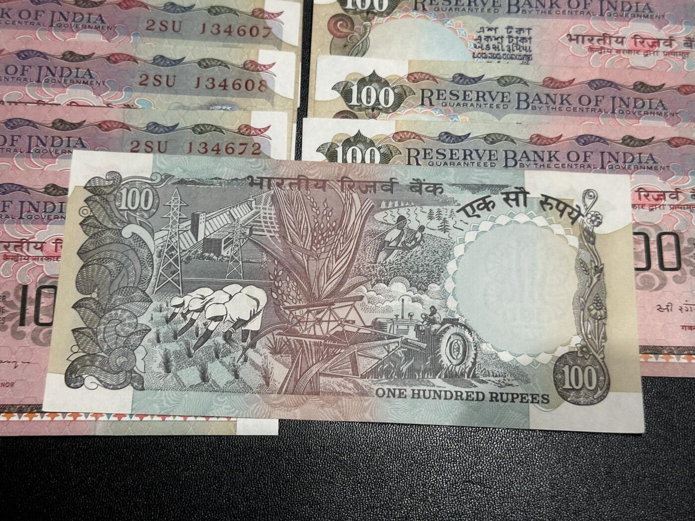 《外钞收藏家》第五百七十五期（本期精选丰富品种好货、欢迎参加）（本平台长期征集拍品、欢迎藏友们联系合作）