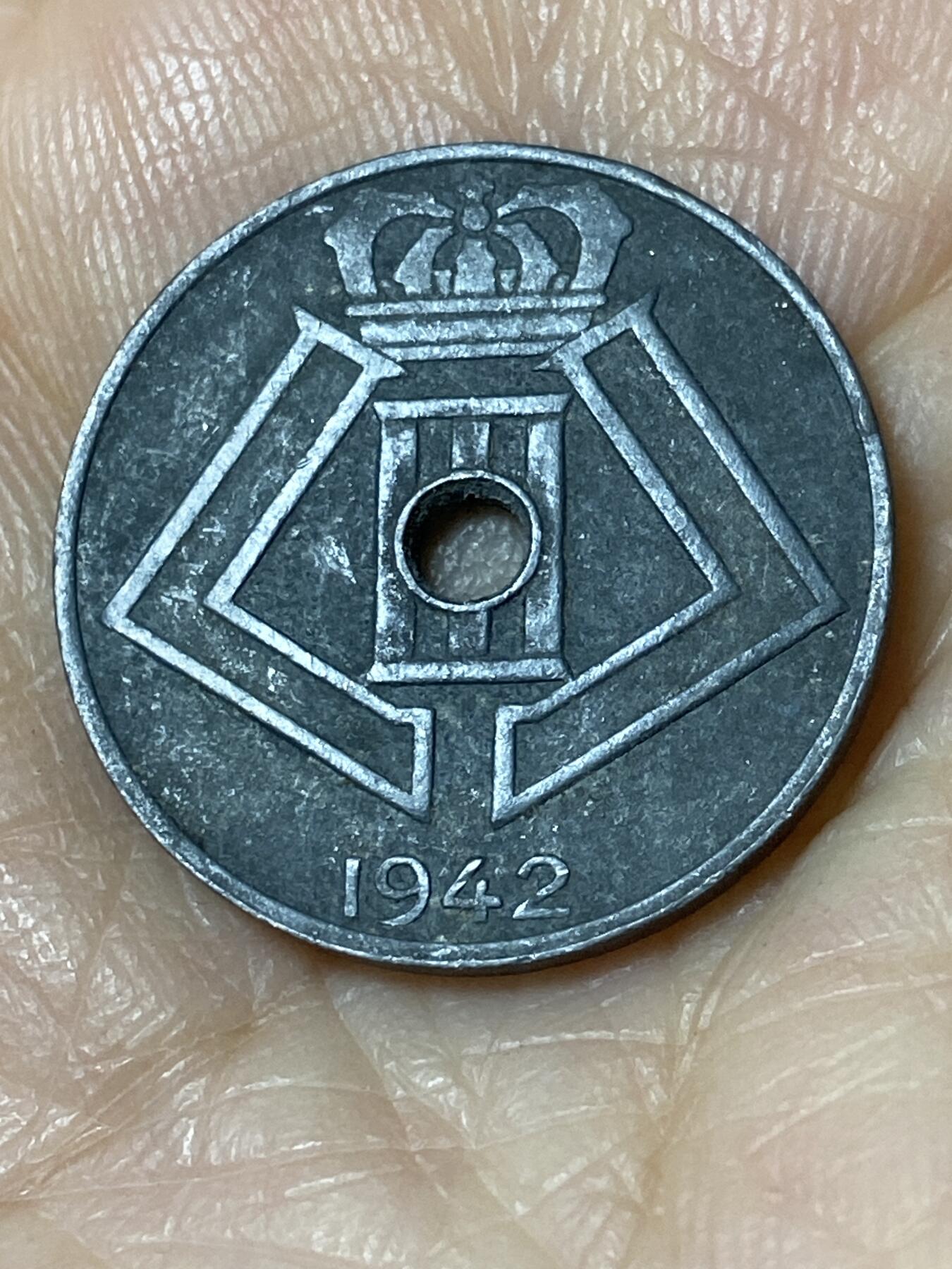 2025年第一百一十场(总第一百三十六场）外国好品散币(免佣金) 比利时🇧🇪1942年10分(利奥波德三世时期，法语–荷语版)