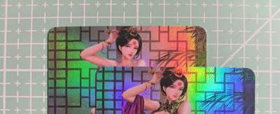 C先生卡牌 第14期 《神州百花谱》《Art系列》《人间传》持续收拍品中... - 【彩闪】嘎嘎鸭《南宫吟月》双服饰 艺术卡