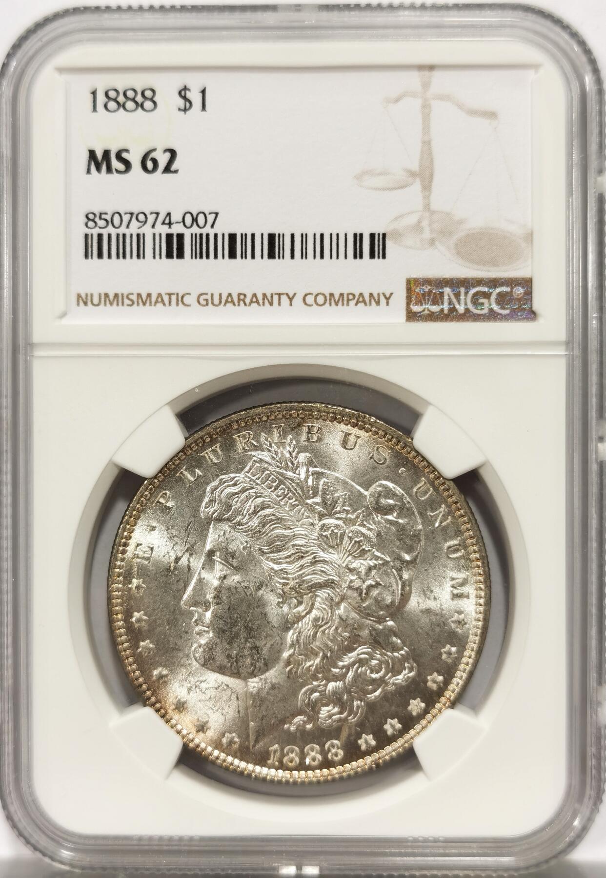 博洋堂世界钱币拍卖第143期（全场包邮） NGC MS62 美国1888年摩根银币P版，原汁原味老包浆，包浆醇厚润泽又柔和，转光强烈细节优秀，状态极佳。吉祥年份吉祥寓意要发发发。
