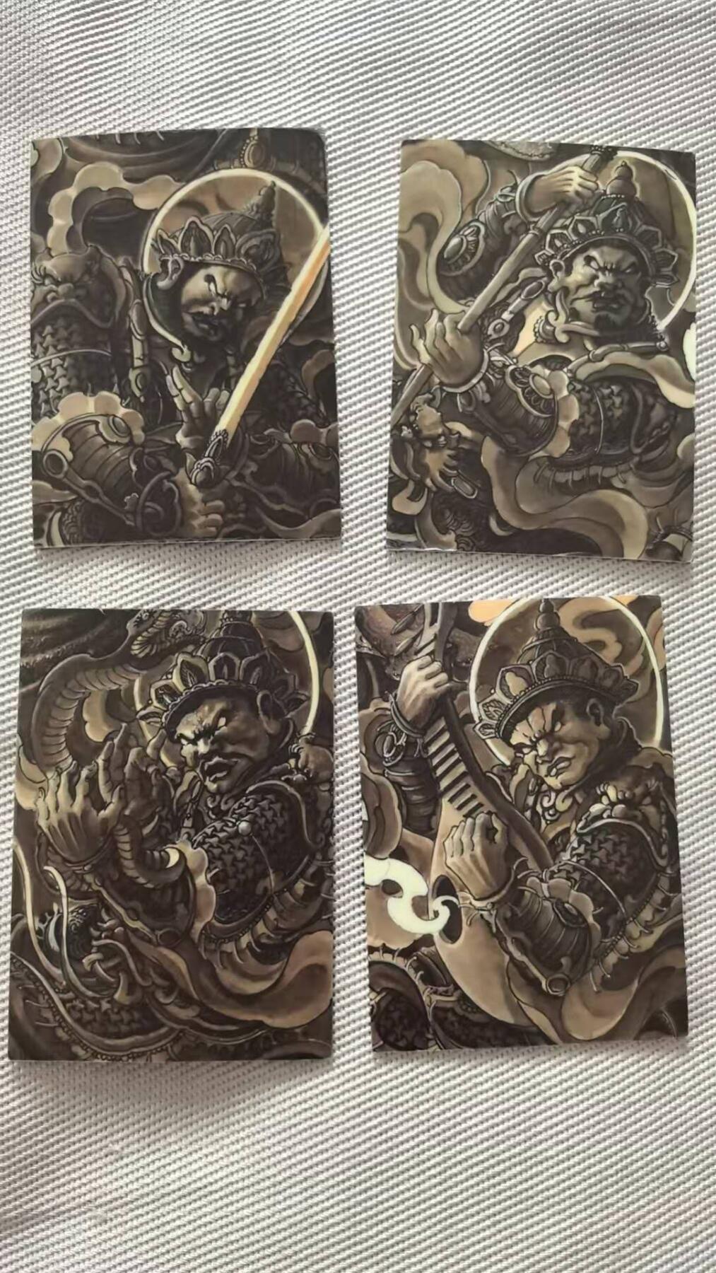 龙虎卡牌第五十九场（无佣金，满120包邮，周六晚上结拍，欢迎送拍） 镜面卡4张全 香山文创  四大天王一套(未撕膜)