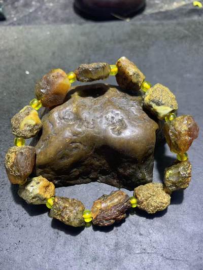 原皮蜜蜡随形原石手串一条， - 原皮蜜蜡随形原石手串一条，
