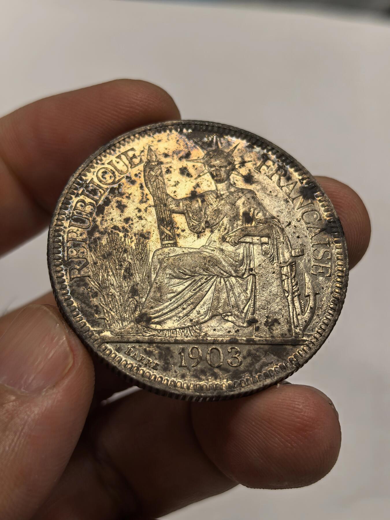 博洋堂世界钱币拍卖第143期（全场包邮） 法属印支1903坐洋一元大银币，带转光好品，有一点污渍，会清理的可以清理出分