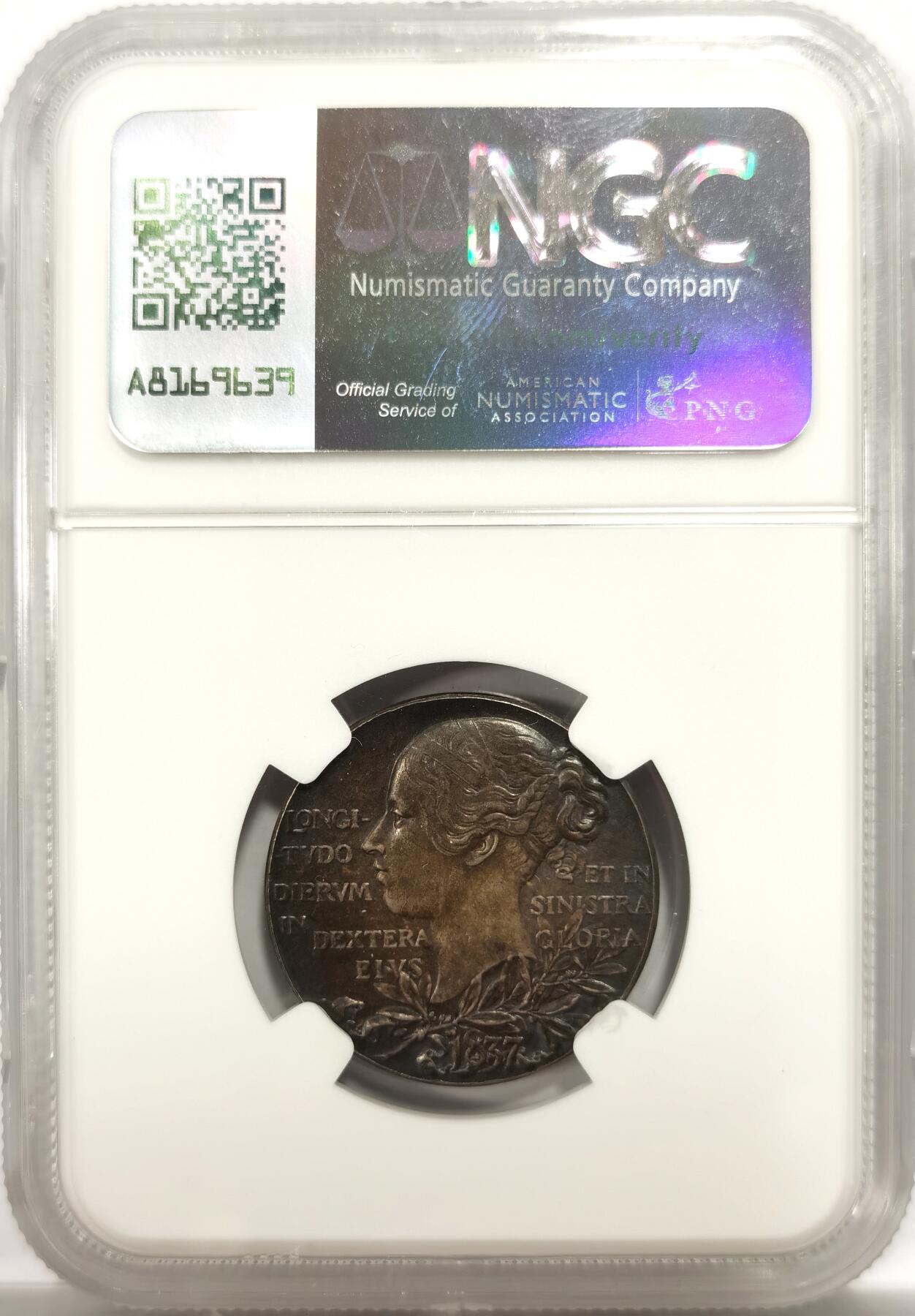 博洋堂世界钱币拍卖第143期（全场包邮） NGC MS63 英国1897年维多利亚女王加冕60周年纪念银章，双面原盒紫罗兰彩，相当漂亮的包浆。
