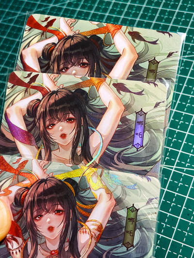 显眼宝34期 佣金1起 10月15日晚22:30截止  - 墨卡文创卡牌   墨欲封神系列     哪吒3渐变艺术  共3张   折彩工艺   大卡尺寸  63*88