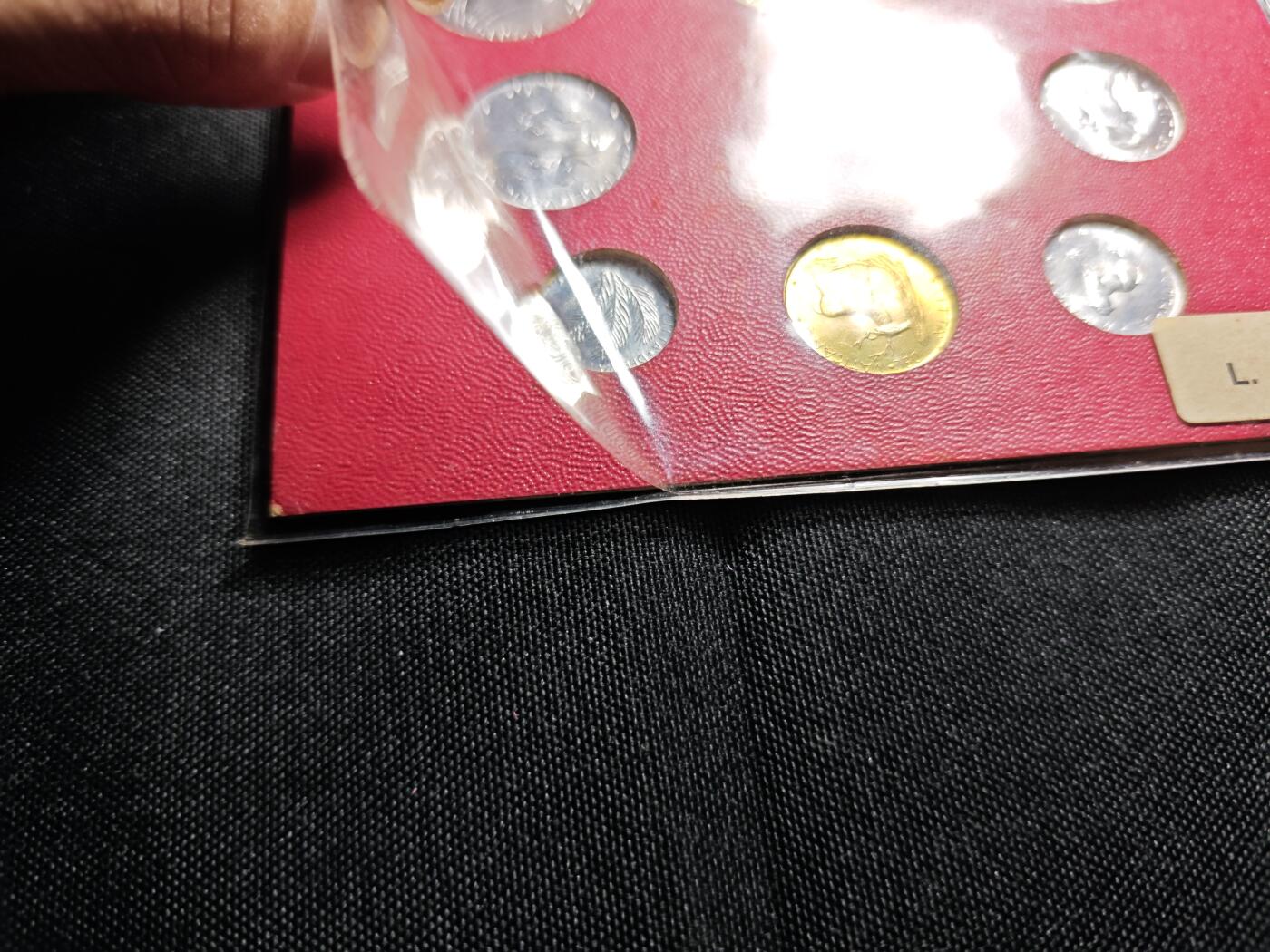 KK钱币收藏小铺  （套币 批量/好品散币 银币）专场  2月预留时间 周末发货  梵蒂冈大小面值套币 含镀银章