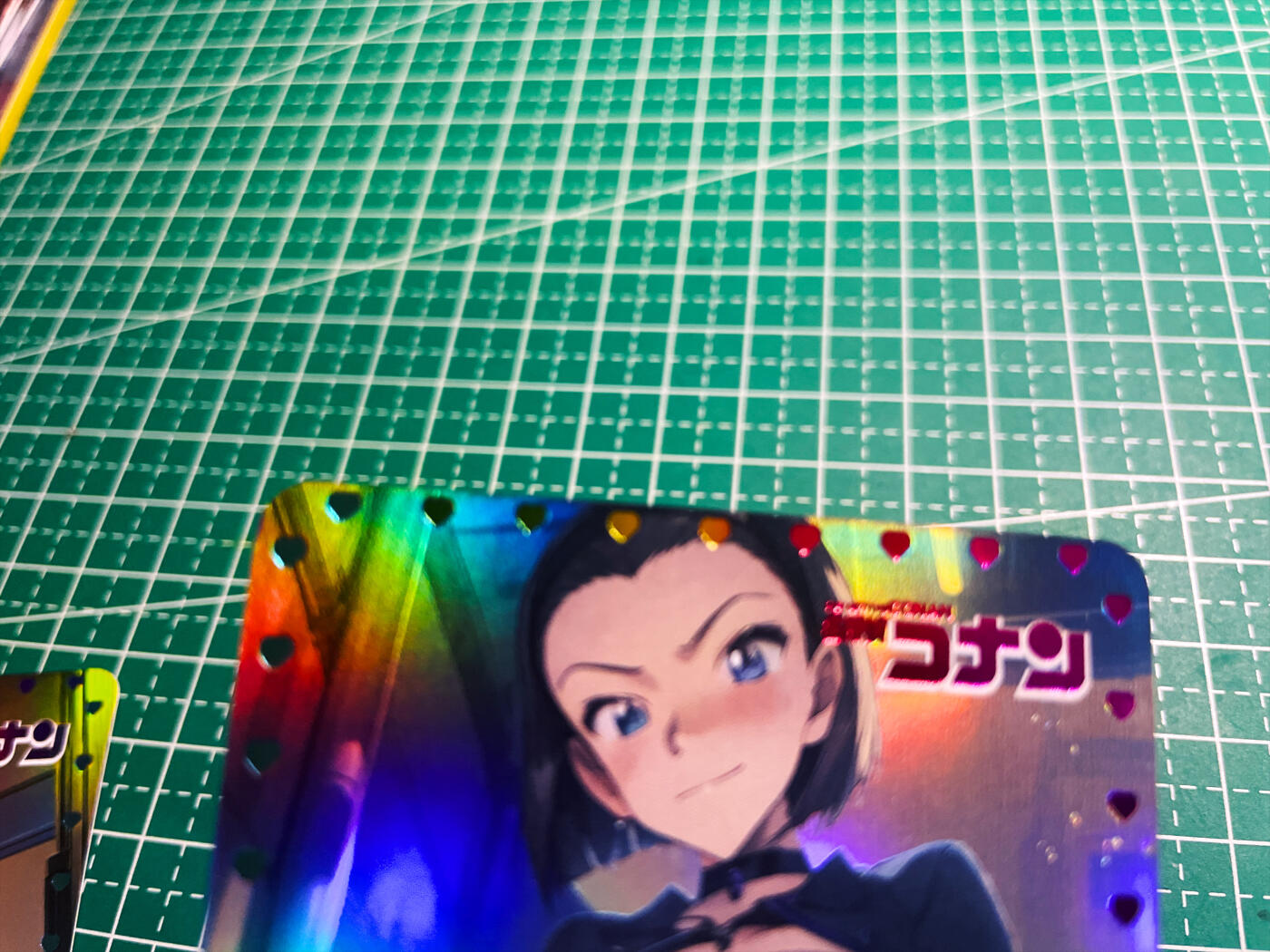 显眼宝34期 佣金1起 10月15日晚22:30截止  嘎嘎鸭卡牌   超级经典老卡系列    名侦探柯南   圆子艺术卡   共1张   彩闪彩印签工艺   小卡尺寸  60*87