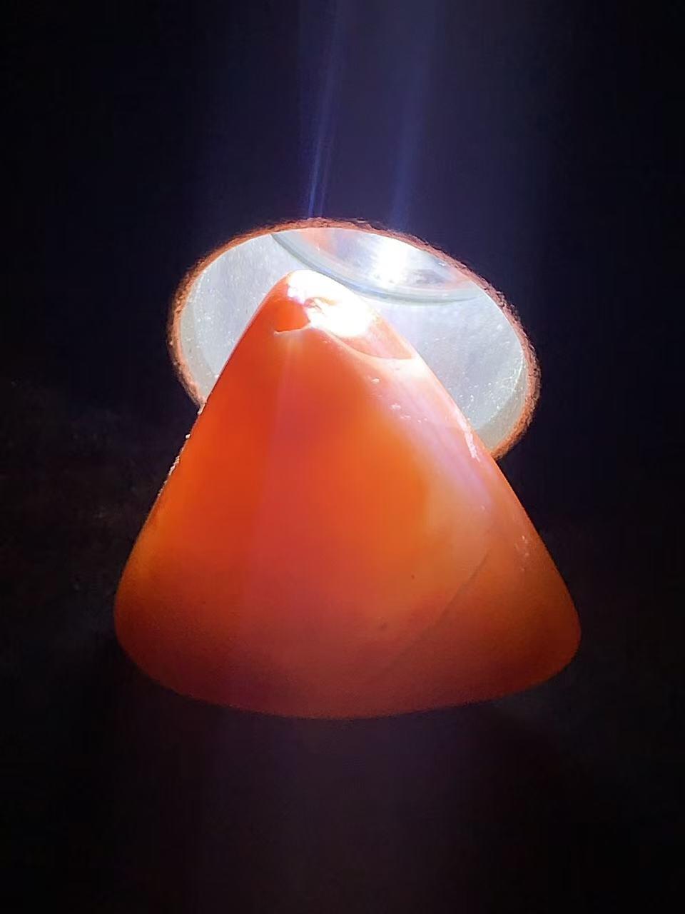 柿子红千层纹南红玛瑙通货随形珠一颗，