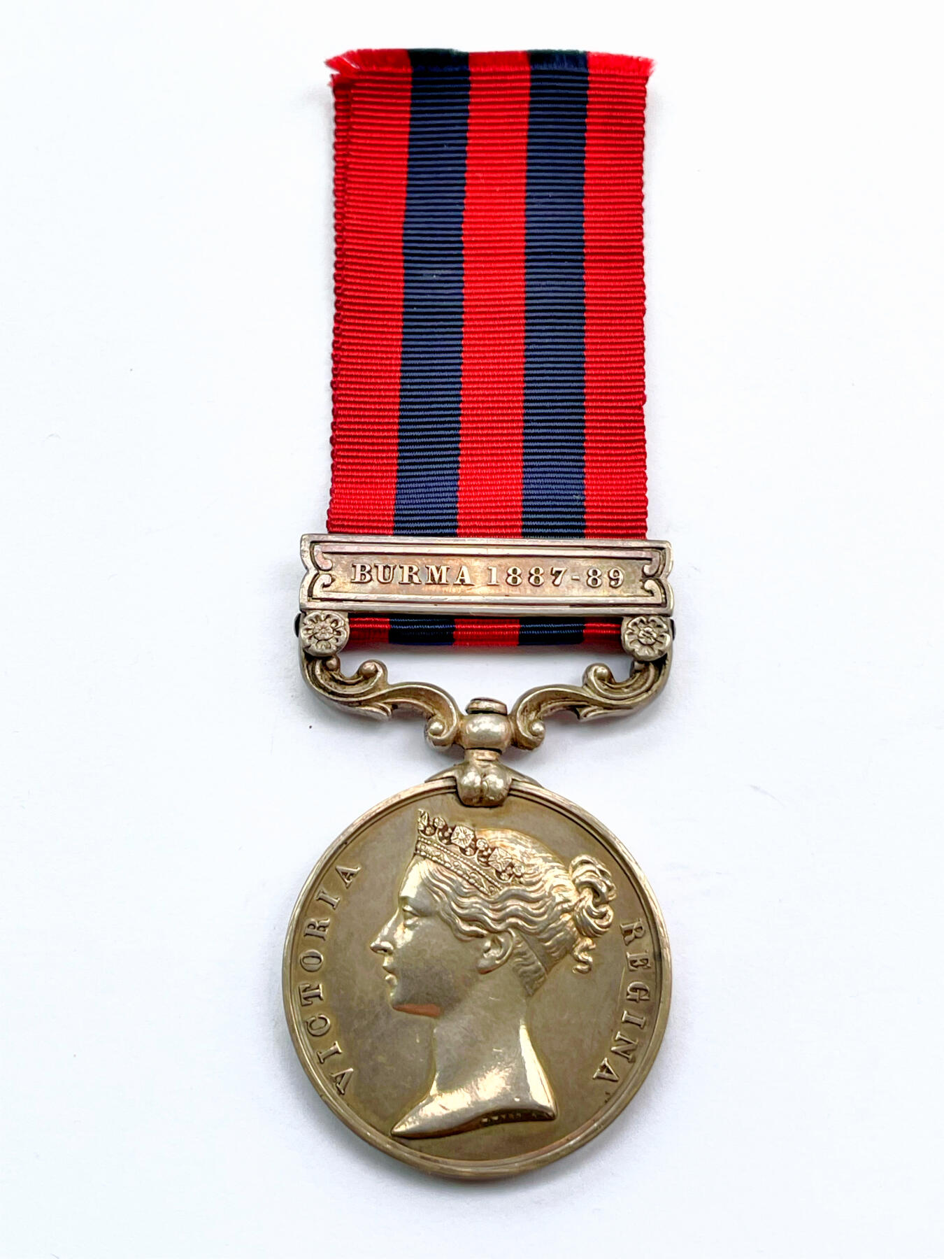 盛世勋华——号角文化勋章邮票专场拍卖第284期 英国1854-1895年印度服役奖章 银制 实发带花体刻名 带缅甸1887-89条 授予第三次英缅战争中北上攻占木邦、果敢等傣族土司领地的第四来复枪旅f.莱特