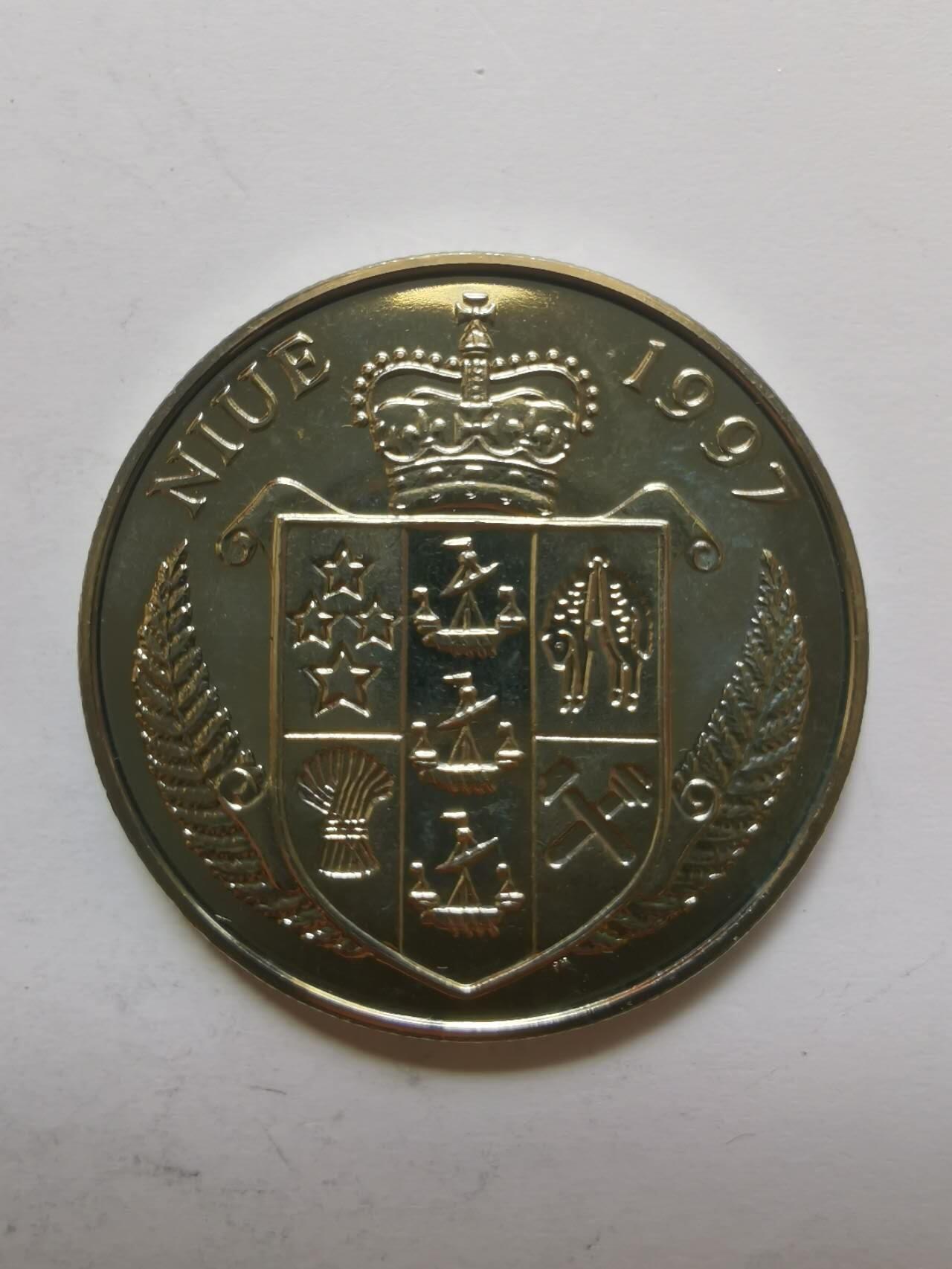 巨藏钱币第五期硬币场10月15号8点开拍 纽埃1997年1元克朗型大镍币