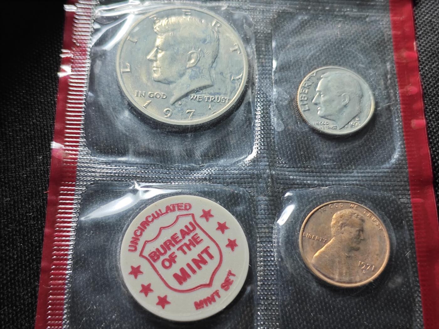 KK钱币收藏小铺  （套币 批量/好品散币 银币）专场  2月预留时间 周末发货  美国1971年大小面值清年2套一封 官方造币厂原封