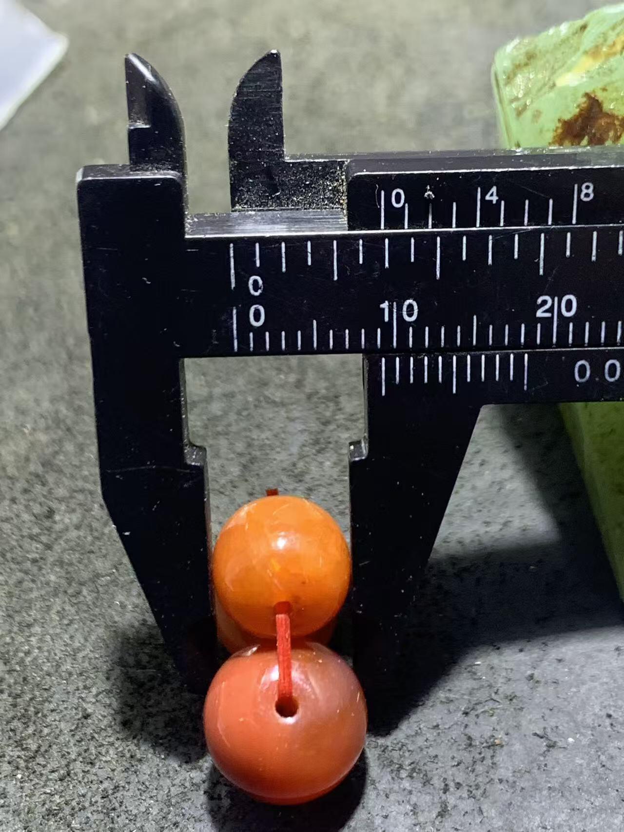 柿子红南红玛瑙通货老形桶珠三颗！配串利器！