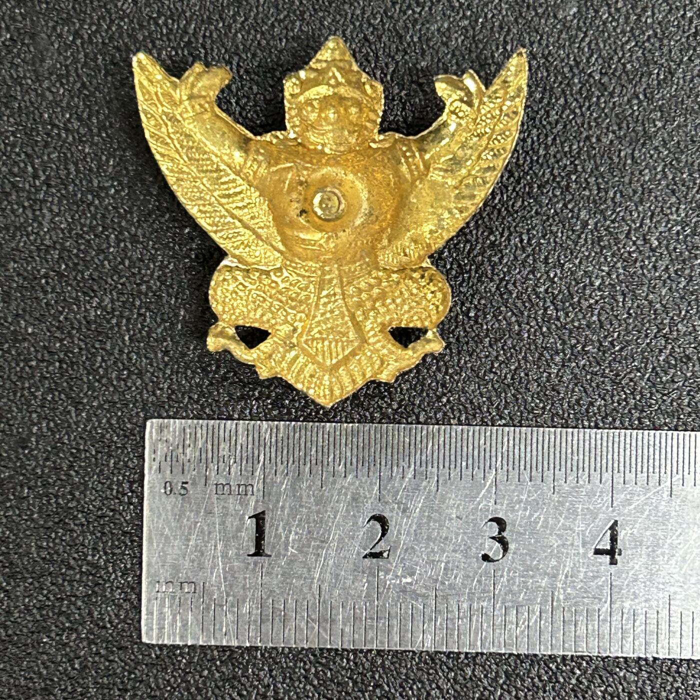 西秦中古拍卖第六十二期 泰国皇家禁卫军帽徽 大皇宫御林军帽徽 迦楼罗图案 小型版