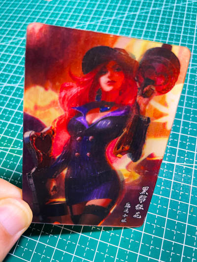 显眼宝34期 佣金1起 10月15日晚22:30截止  - 大圣卡牌   光冊系列卡     LOL 赏金猎人  共1张   变幻工艺   小卡尺寸  60*87