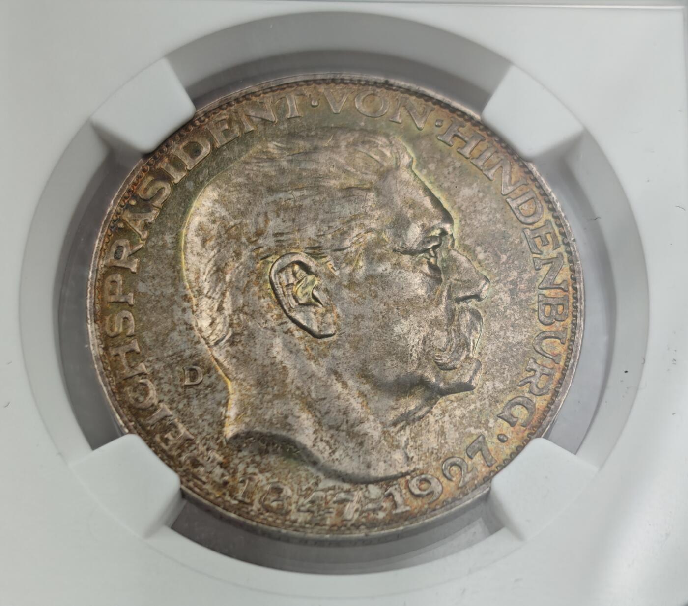 瓶子🏺第212期拍卖会  兴登堡1927年80大寿银质币章  NGC  MS62