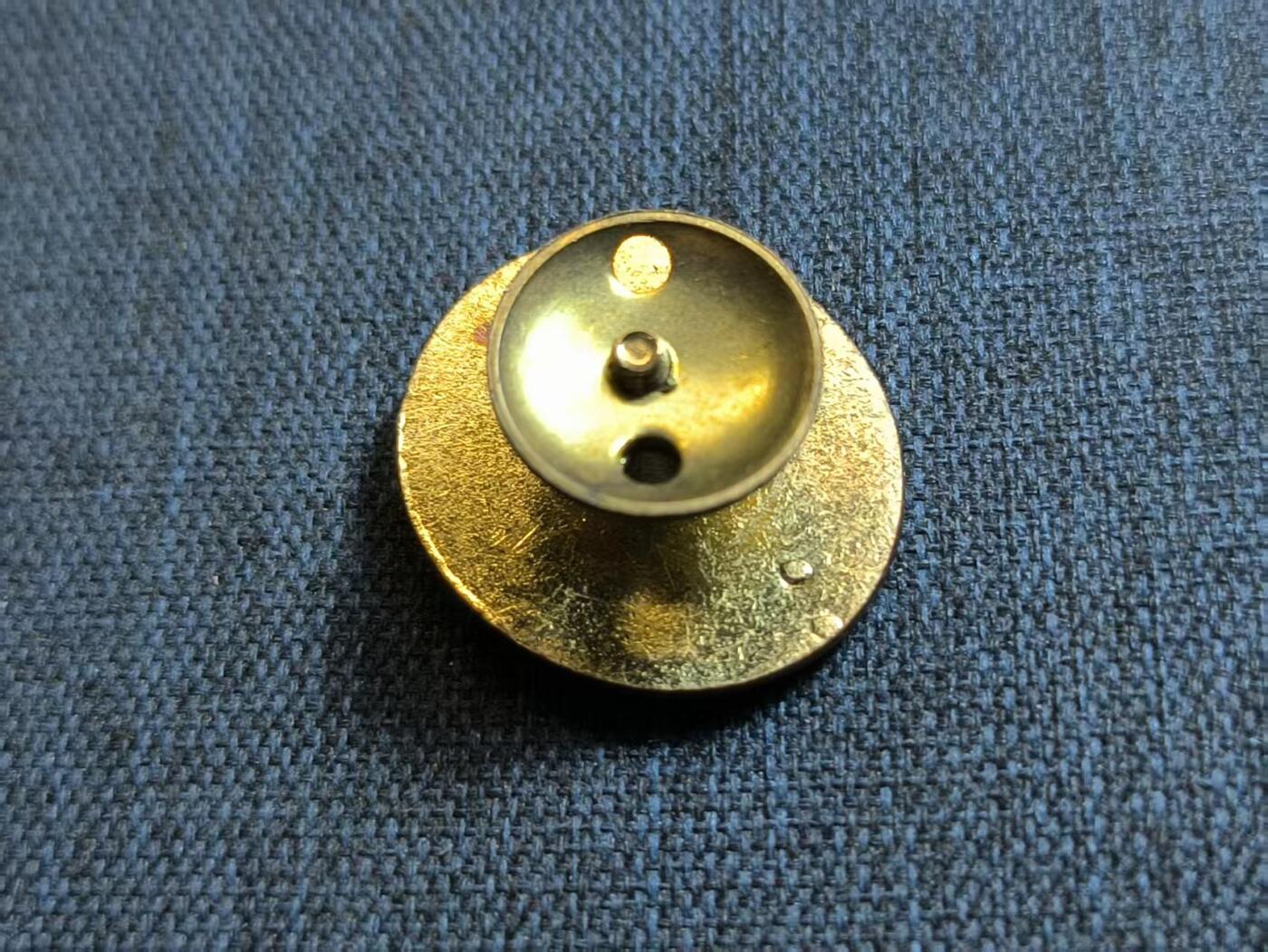 罗岚⭐爱藏⭐精品专拍第六场-分享拍场赚佣金 民主德国人民军航务优秀证章 早期黄铜热珐琅转轮版本
