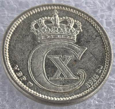 外国优质纪念币银币，周六晚上九点倒数截拍，满百包邮，可寄存半年，喜欢朋友微信扫描二维码可直接参拍 - 丹麦1914年10欧尔银币