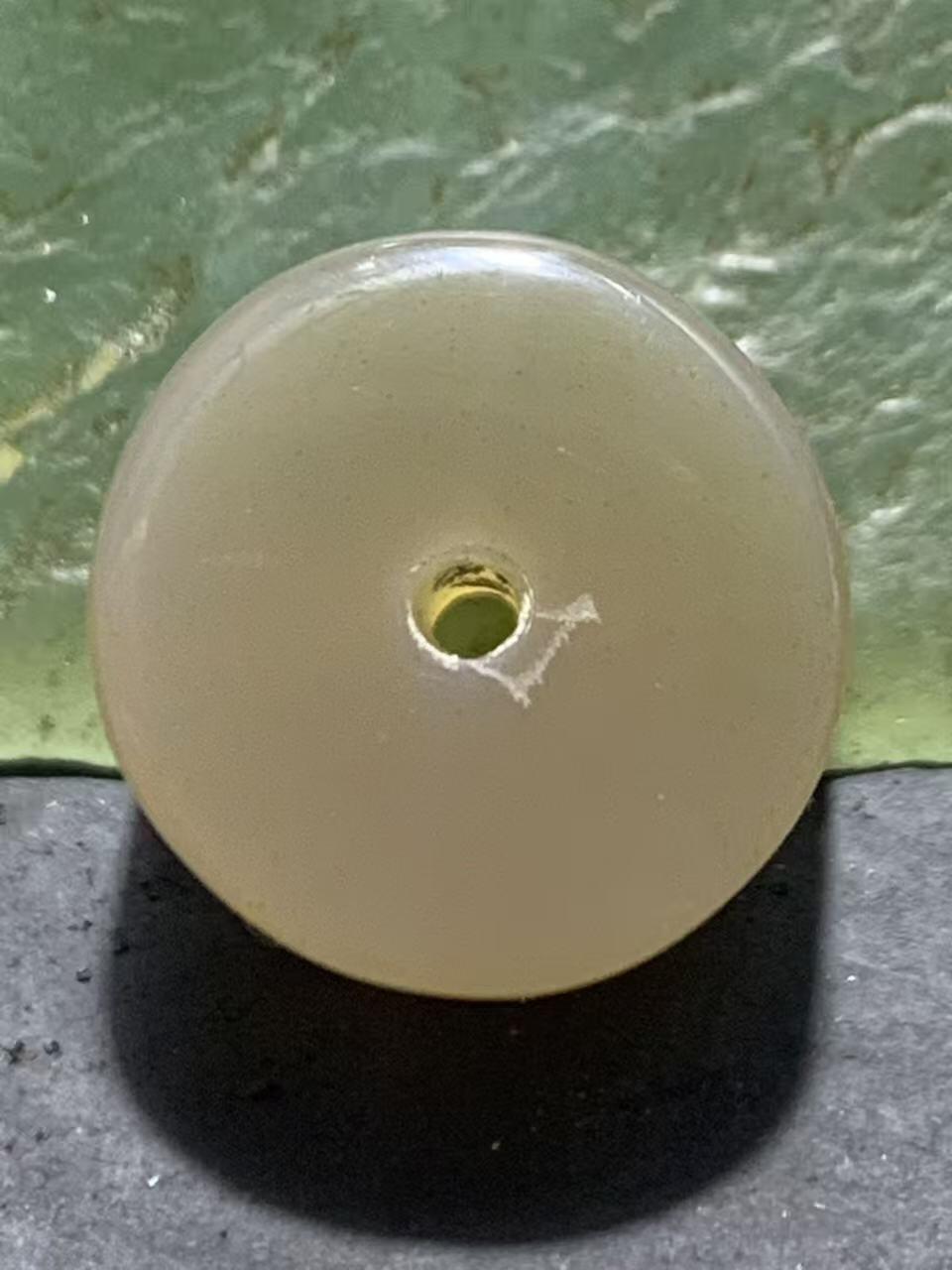 精美冰飘蒙料冻料战国红玛瑙随形墩子一个，
