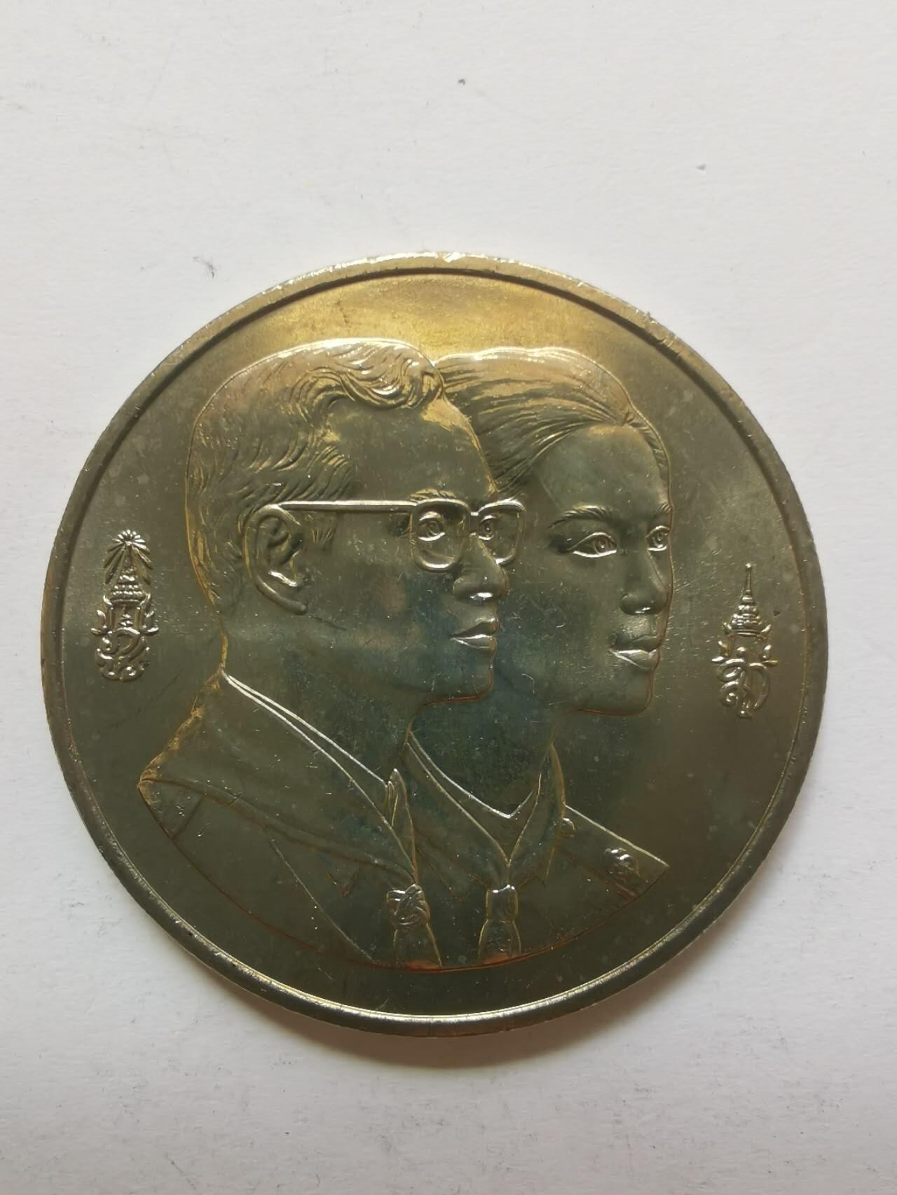 巨藏钱币第五期硬币场10月15号8点开拍 泰国100泰铢纪念大镍币38mm