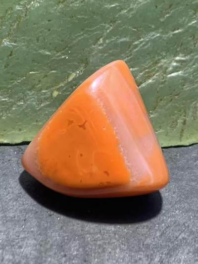 柿子红千层纹南红玛瑙通货随形珠一颗， - 柿子红千层纹南红玛瑙通货随形珠一颗，