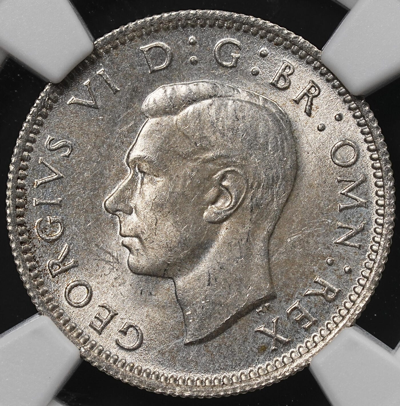 修遠堂世界钱币第八十九期 NGC MS64 1946年英国6便士银币