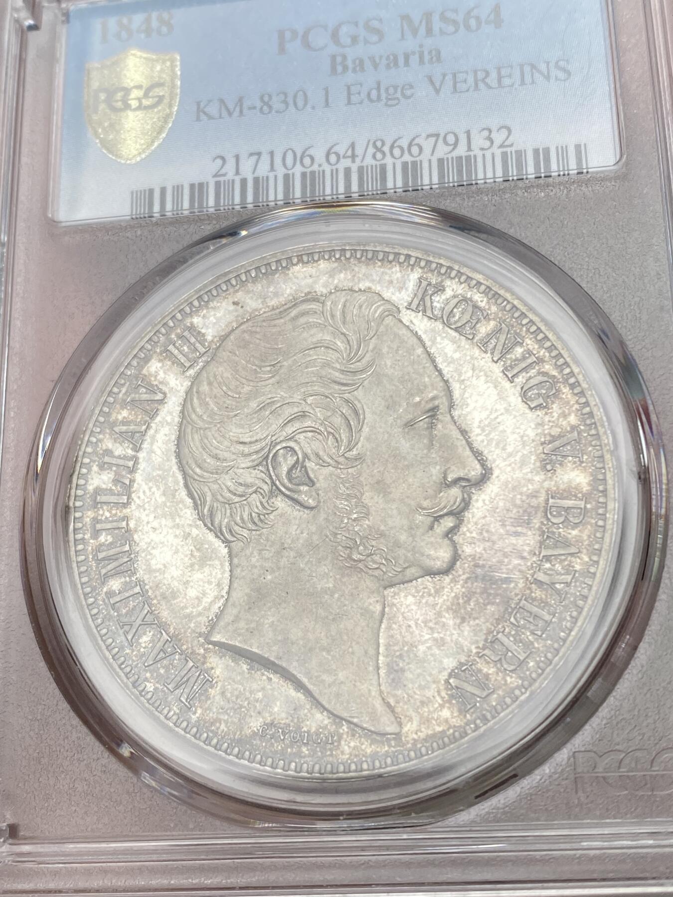 万国钱币拍卖第053期【万国秋季大拍下●周五周六两场连拍】 PCGS MS64 1848年德国巴伐利亚马克西米利安二世宪法纪念历史2泰勒 巴伐利亚历史系列名品之一 能到64级别的非常罕见 原味德国老藏式包浆勾勒出喷砂感极强的浮雕 女神与狮子的搭配力量感十足 在镜面底板的加持下给人以强烈的视觉享受 永不换藏的顶级品质 PC唯一冠军分