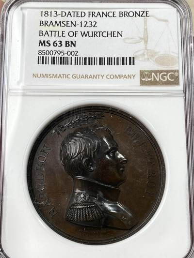 万国钱币拍卖第053期【万国秋季大拍下●周五周六两场连拍】 - NGC MS63 1813年法国拿破仑一世纪念德帕利斯和布雷内特在乌尔申战役大铜章 胜利的枪支搭成金字塔形状 高浮雕典藏品质 40.5MM