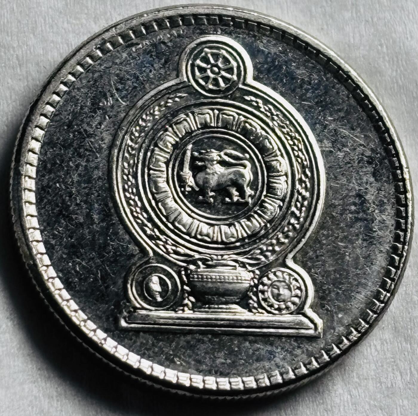 神仙姐姐-中外币专场22 原光好品 2002 年斯里兰卡 50 仙