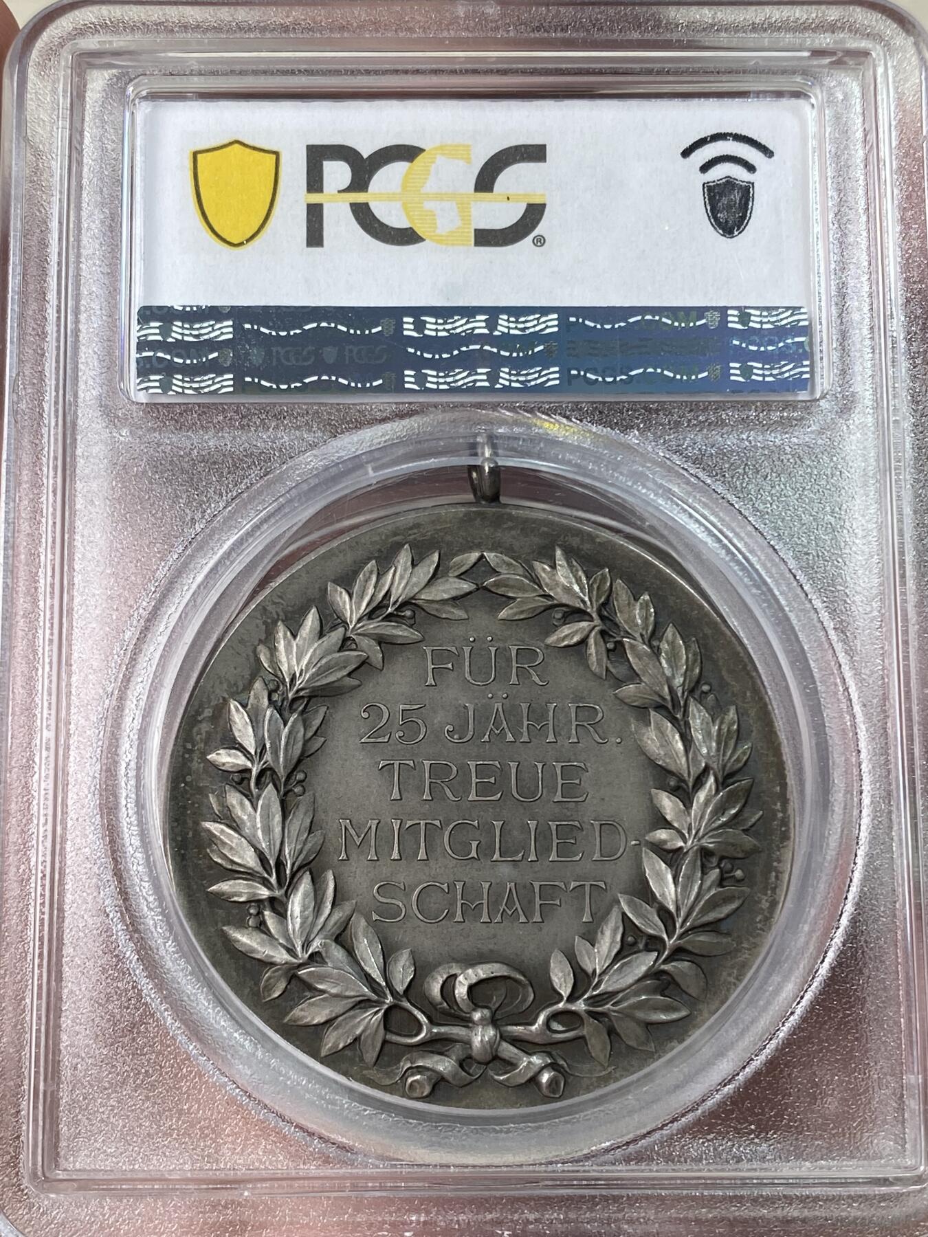 万国钱币拍卖第053期【万国秋季大拍上●周五周六两场连拍】 PCGS MS64 1929年德国符腾堡斯图加特射击节25周年纪念大银章 完美天鹅绒欧陆百年老彩 带着时光洗礼的银光非常养眼