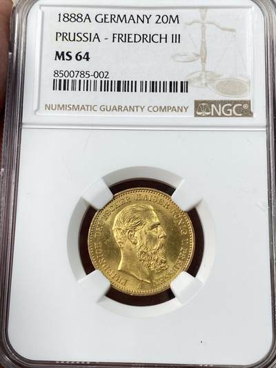 万国钱币拍卖第053期【万国秋季大拍下●周五周六两场连拍】 - NGC MS64 1888年德国普鲁士三皇之年腓特烈三世短翅流通20马克金币 经典短翅金马克名品 邮票光泽 7.96g 900金