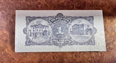 得物收藏 Chase Auction 第34期 - - 外钞、民国钞和人民币混合场！持续更新中！ 苏格兰皇家银行1镑，品相如同！