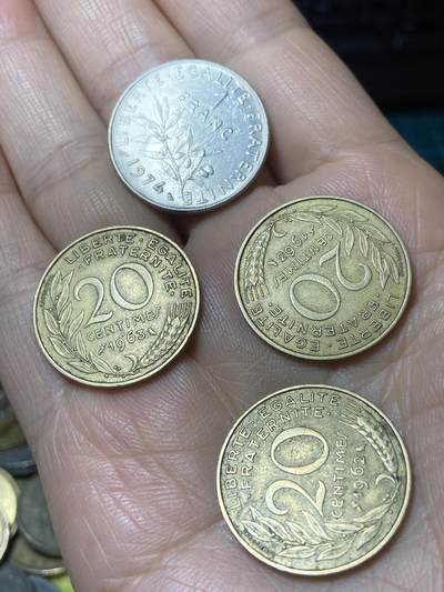 2025年第一百一十一场(总第一百三十七场）外国好品散币(免佣金) - 法国🇫🇷4枚：1974年1法郎，1963年、62年20法郎