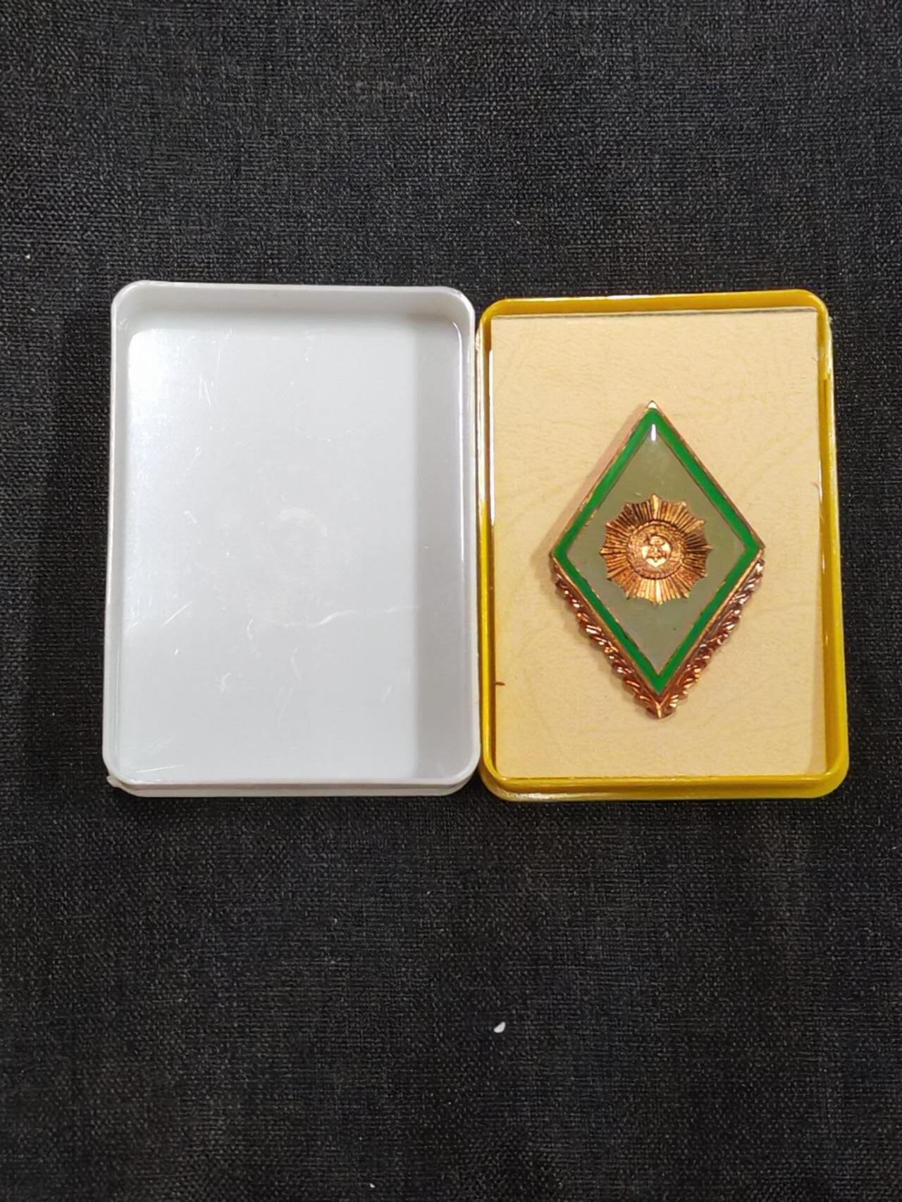 罗岚⭐爱藏⭐精品专拍第六场-分享拍场赚佣金 民主德国内务部人民警察学院毕业校徽 转轮版美品珐琅 早期非常少见 带原盒