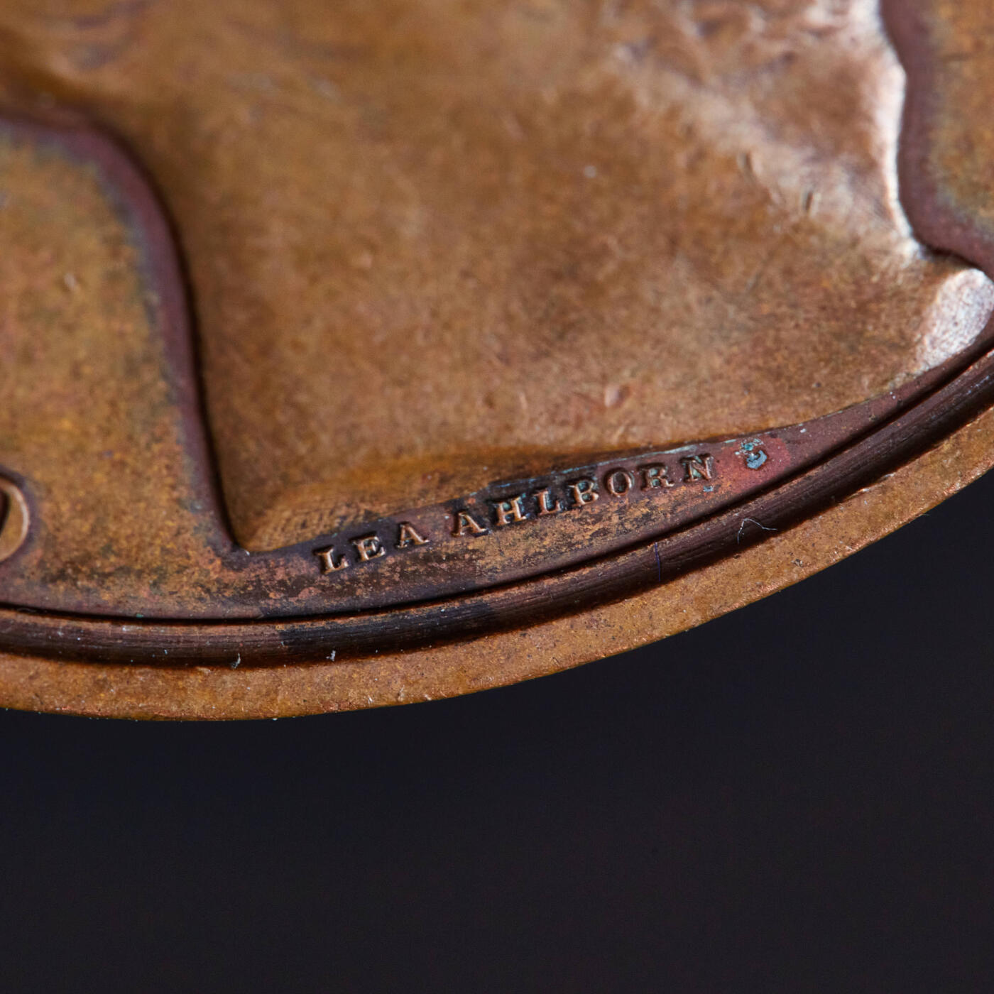 【俄甄集藏】2025年(044)11-12星期三晚 19:30 全场包邮 瑞典1883年奥斯卡二世头像纪念工业与手工业博览会大铜章，阿尔伯恩作品，直径：43mm，重量：37.97克