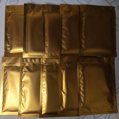 花开卡拍第43期（10月19号周日截拍，品控勿拍!!!拍品不寄存，运费5元，自制卡难免瑕疵，可能存在轻微撞角爆边等出厂瑕疵，品控介意勿拍！） - 奇点 奇点卡牌 9月上新盲包卡 金包10个 每个内含1原创4定制卡