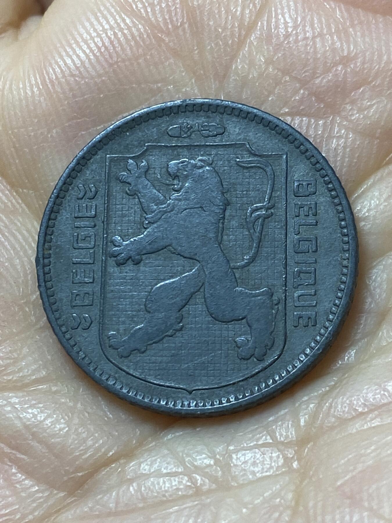 2025年第一百一十一场(总第一百三十七场）外国好品散币(免佣金) 比利时🇧🇪1942年1法郎(利奥波德三世，二战德国占领时期，左荷语右法语版)