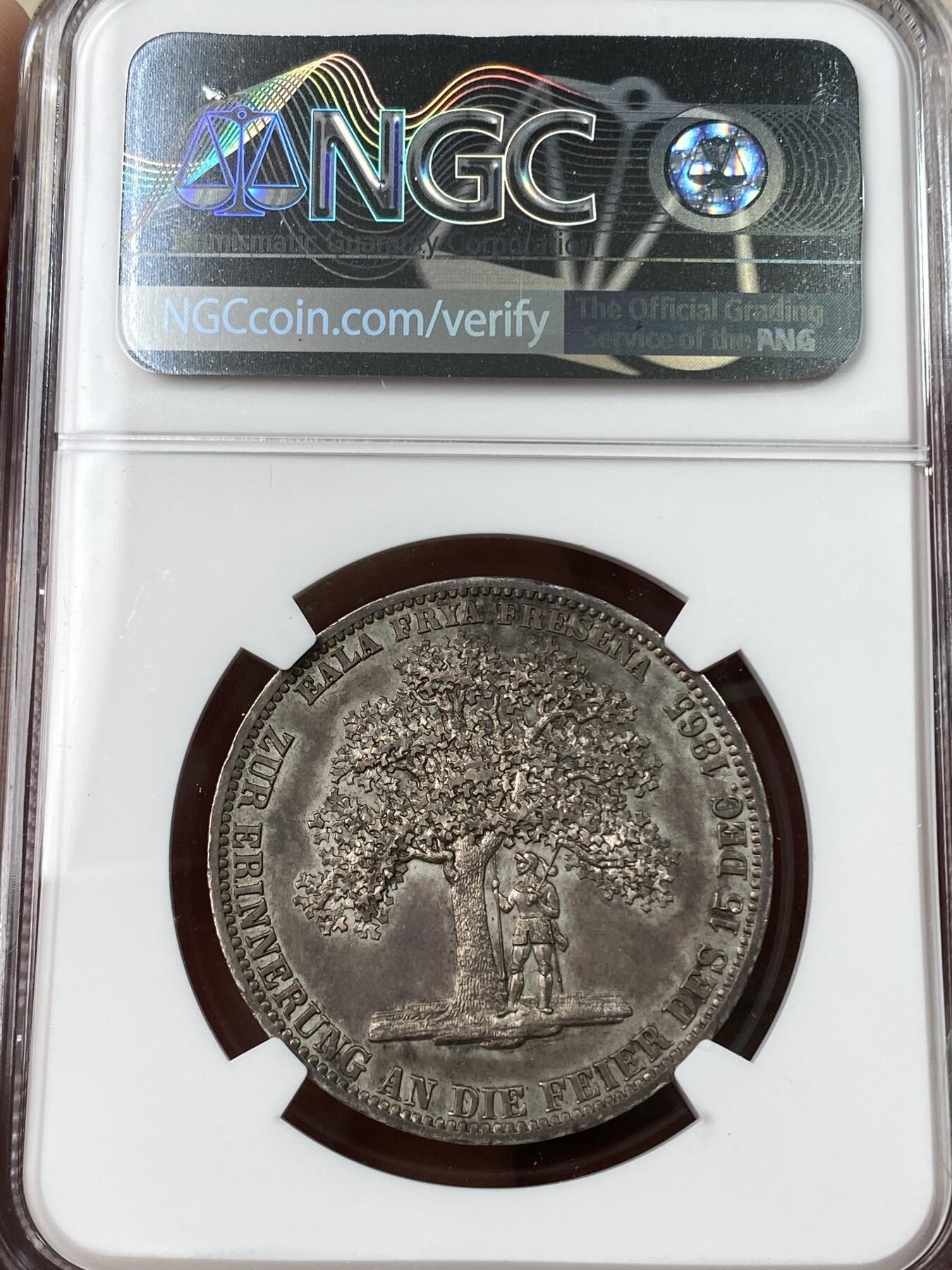 万国钱币拍卖第053期【万国秋季大拍下●周五周六两场连拍】 NGC MS61 1865年德国汉诺威弗里斯兰橡树箴言泰勒 仅发行2000枚的联合泰勒大名誉品 高点状态锋利无比 原味欧陆淡香槟色典雅包浆覆盖