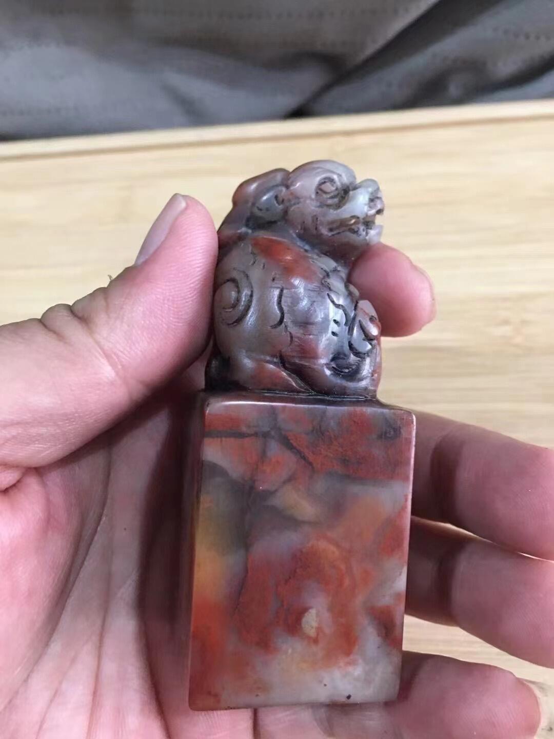 民国时期老寿山石大号印章，雕刻漂亮，颜色漂亮，品好，见图示