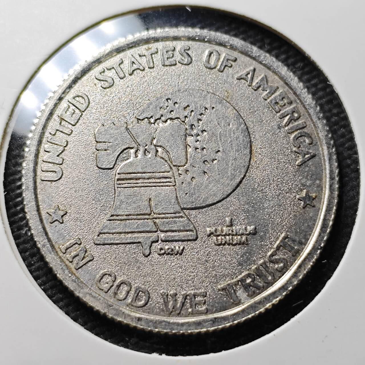 KK钱币收藏小铺 第355场 2月预留时间 周末发货  美国建国200周年塑料章