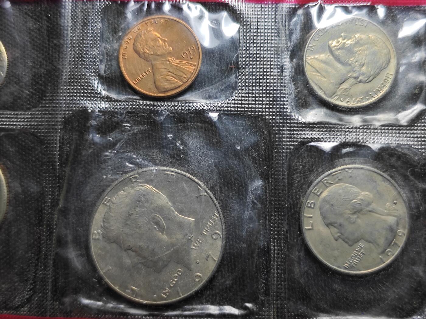 KK钱币收藏小铺  （套币 批量/好品散币 银币）专场  2月预留时间 周末发货     1979美国大小面值清年一套 含苏珊一元