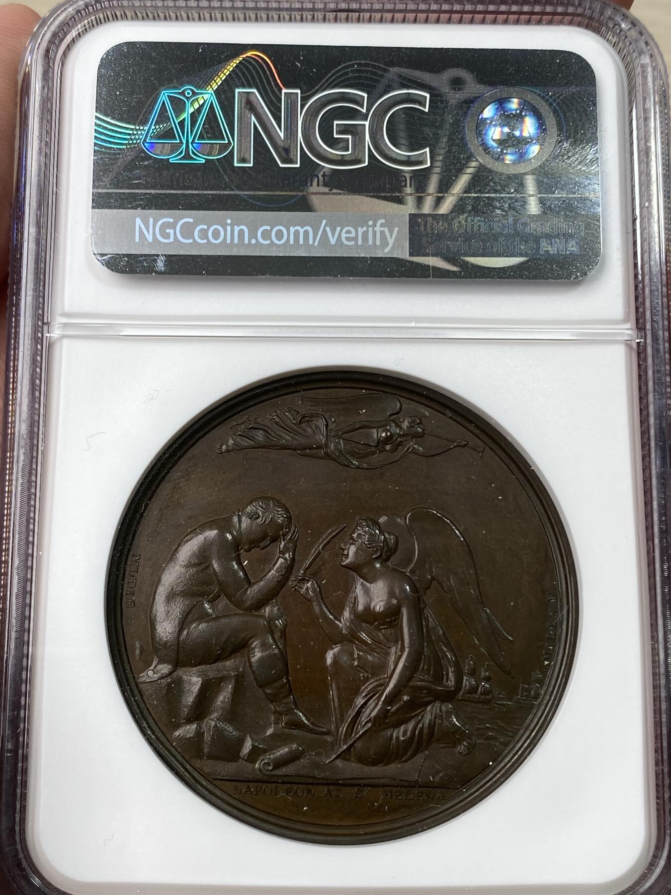 万国钱币拍卖第053期【万国秋季大拍下●周五周六两场连拍】 NGC MS63 1815年法国纪念拿破仑一世流亡圣赫勒拿大铜章 大天使向黯然神伤的拿皇献上祝福 穆迪原铸拿皇系列