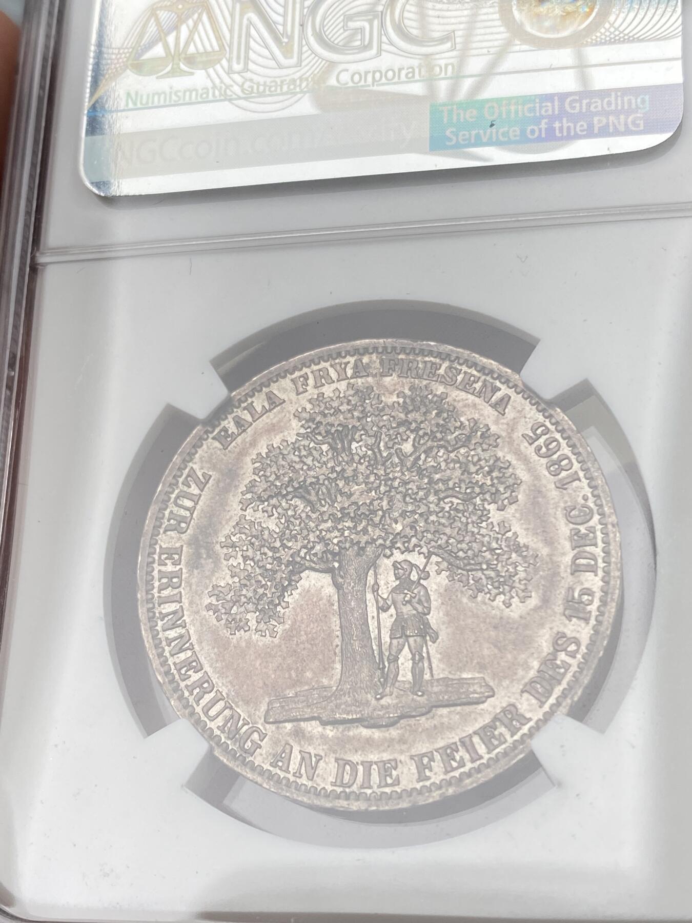 万国钱币拍卖第053期【万国秋季大拍下●周五周六两场连拍】 NGC MS61 1865年德国汉诺威弗里斯兰橡树箴言泰勒 仅发行2000枚的联合泰勒大名誉品 高点状态锋利无比 原味欧陆淡香槟色典雅包浆覆盖