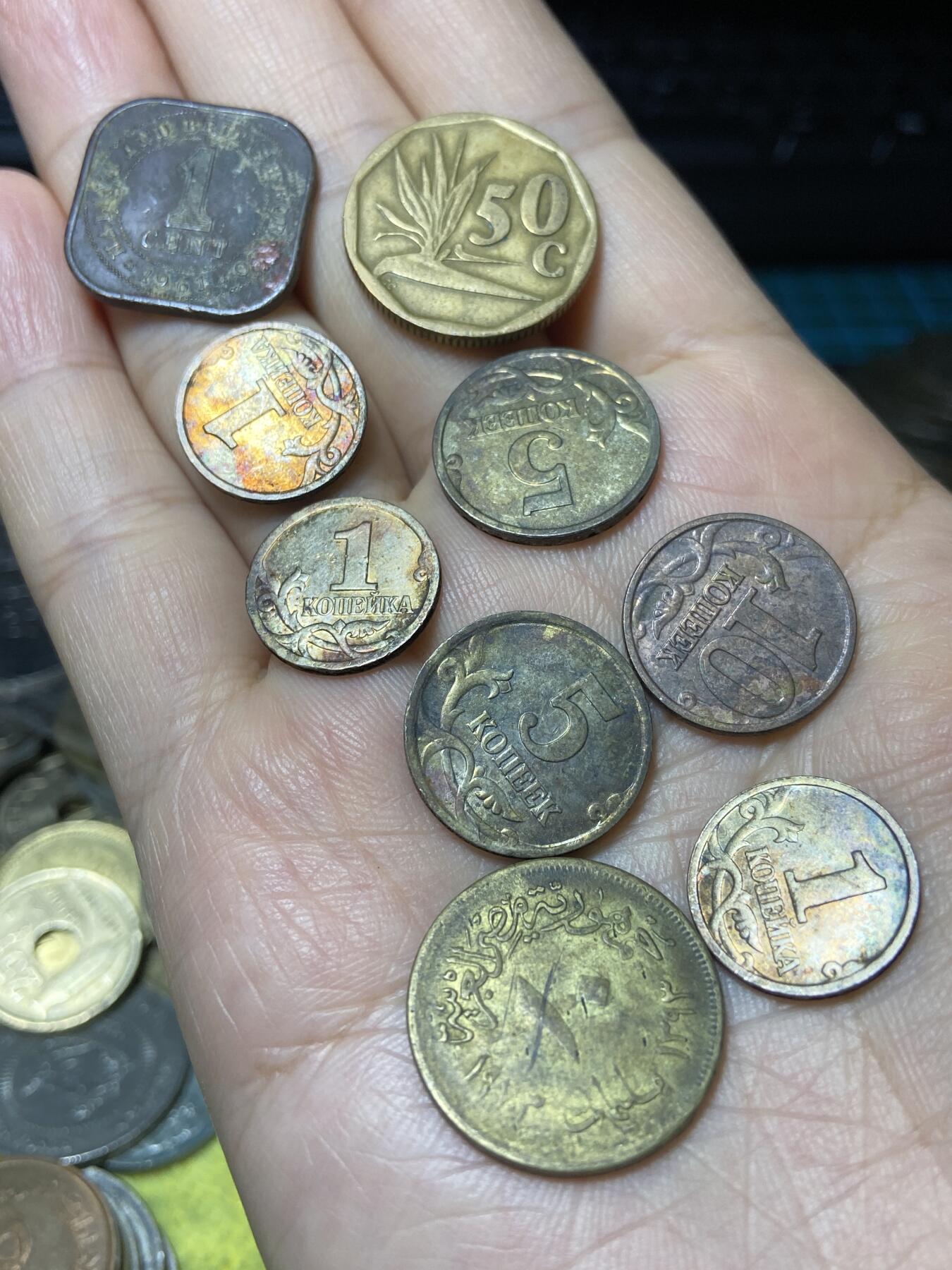2025年第一百一十一场(总第一百三十七场）外国好品散币(免佣金)